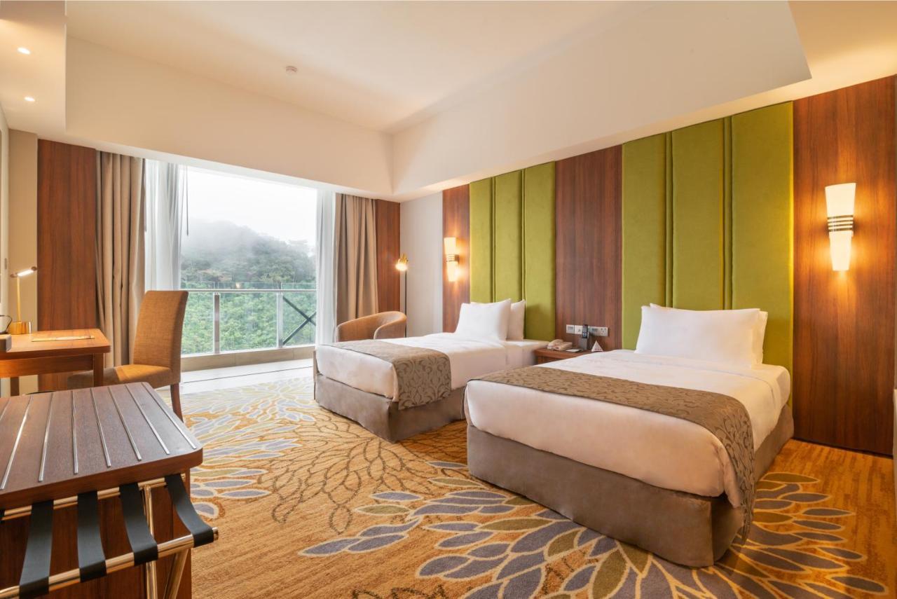 Zenith Cameron Hotel 5*